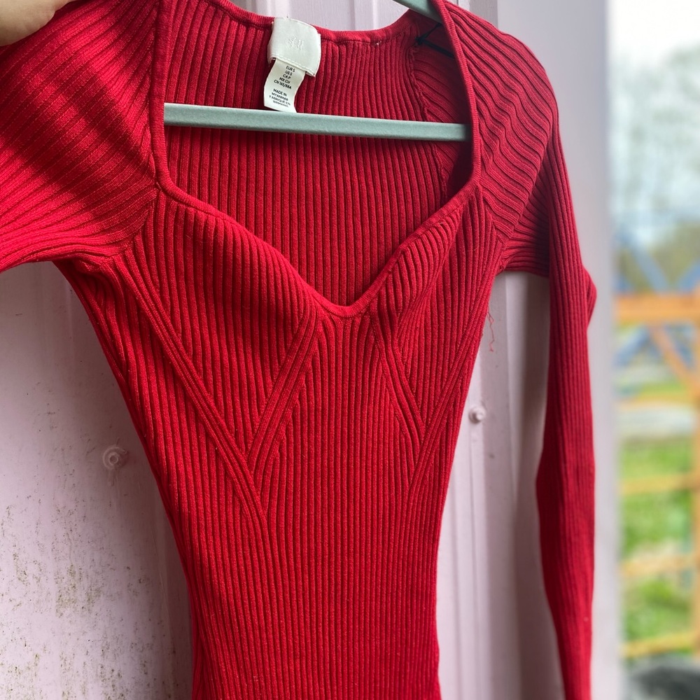 H&M Vibrant Red Knit Top